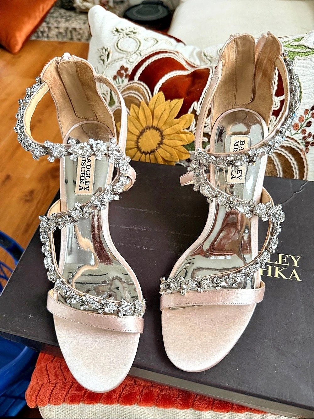 Badgley Mischka Abigail Embellished Satin Wedge Sandals Pink US 8.5